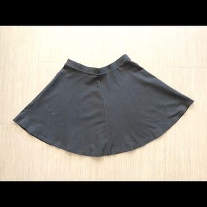 SKATER SKIRT SIZE MEDIUM